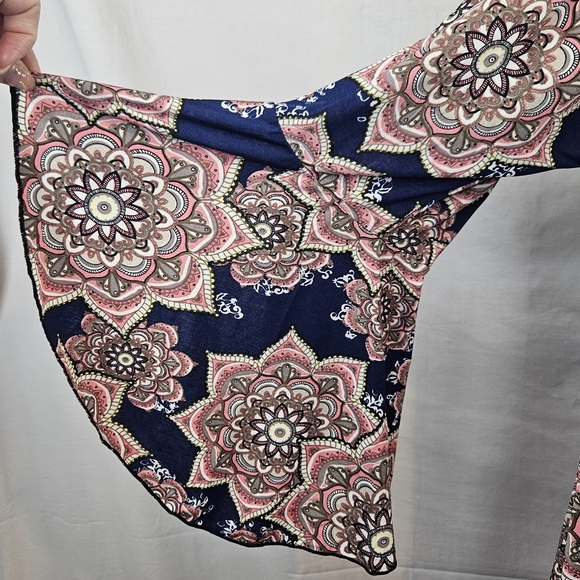 Lildy Tunic Top Bell Sleeve Flower Design Sz Lg Boho Hippie Cottagecore Peasant - Picture 3 of 5